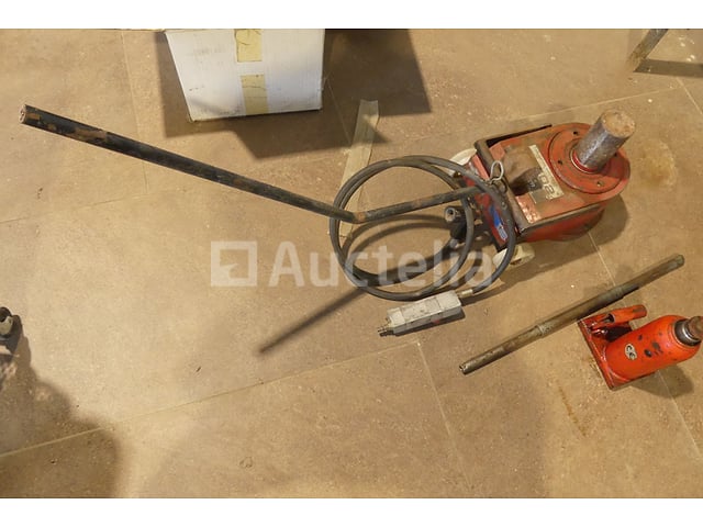 2 knorden – foto 2 – kavel bij Auctelia, Binche
