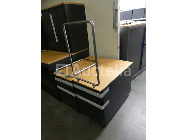 2 ladeunits met handvat – foto 3 – kavel bij Auctelia, Saint-Gilles