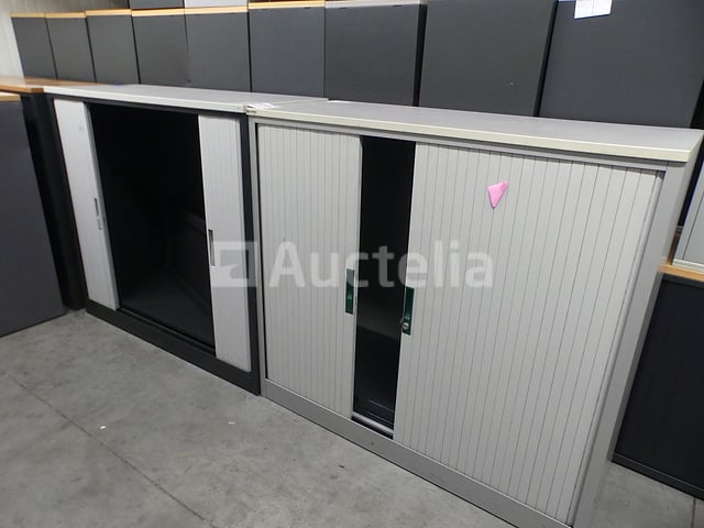 2 Lage kasten met luiken – kavel bij Auctelia, Saint-Gilles