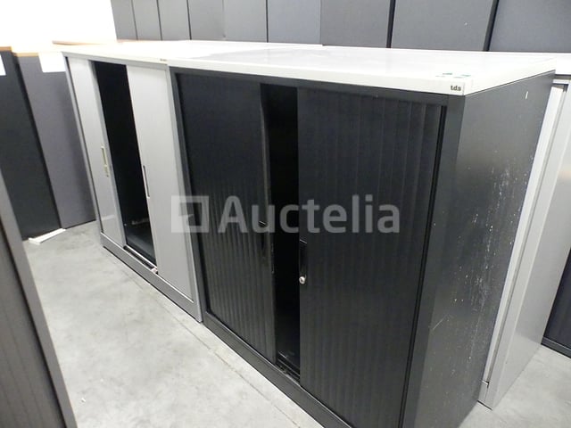 2 Lage kasten met luiken – kavel bij Auctelia, Saint-Gilles