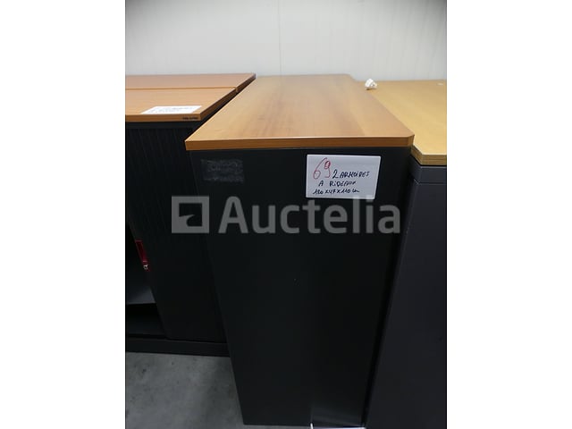 2 Lage kasten met luiken – kavel bij Auctelia, Saint-Gilles