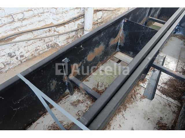 2 metalen bloembakken – foto 6 – kavel bij Auctelia, Liège