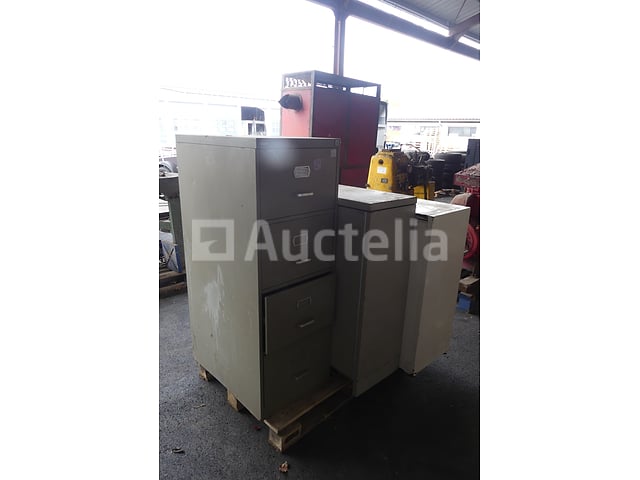 2 Mobi metalen kasten – foto 2 – kavel bij Auctelia, Fauvillers