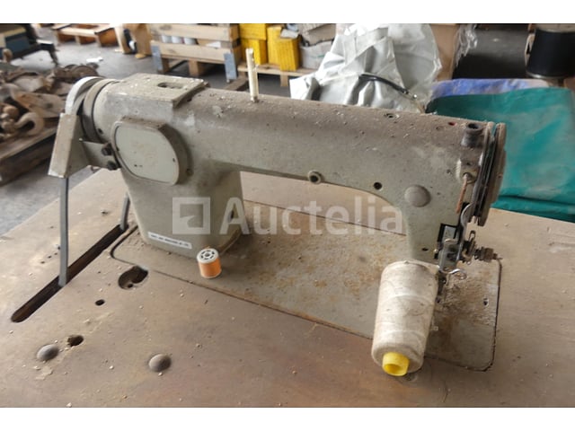2 Naaimachines – foto 6 – kavel bij Auctelia, Fauvillers