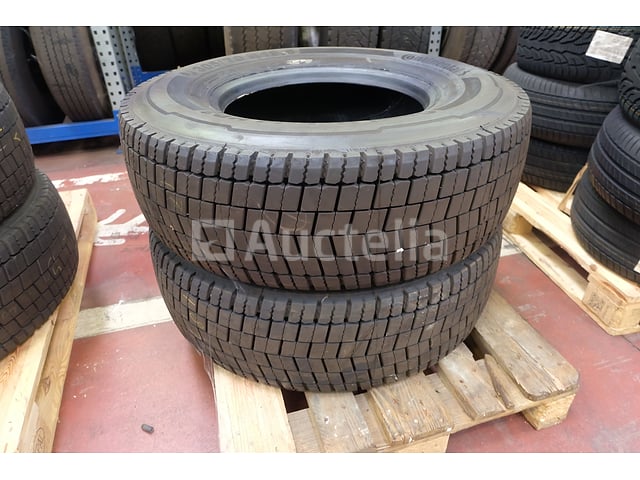 2 Nieuwe banden Continental 305/70 R19.5 – kavel bij Auctelia, Bruxelles