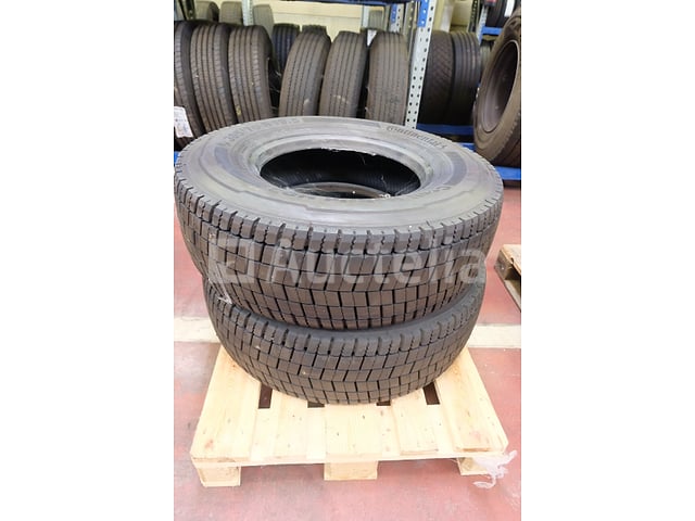2 Nieuwe banden Continental 305/70 R19.5 – kavel bij Auctelia, Bruxelles