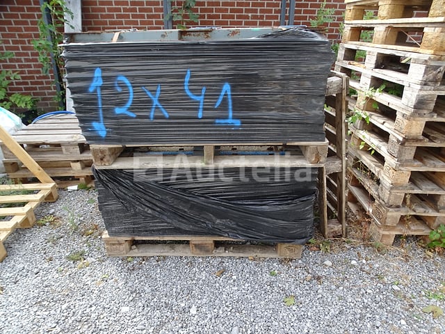 2 pallets met plankrelingelementen – foto 9 – kavel bij Auctelia, Aye
