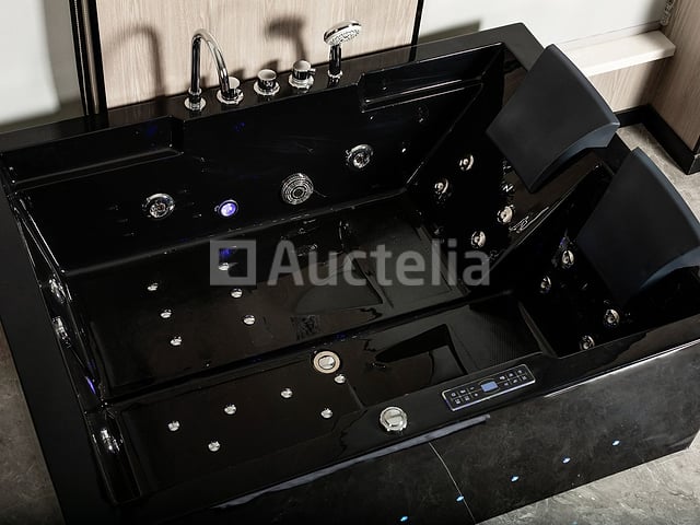 2-Persoons massage bad. Type Kleur ZWART. Rechtse opstelling. Afm.ca. 1700x1200x65 – foto 5 – kavel bij Auctelia, Tholen