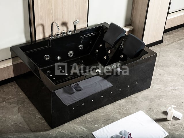 2-Persoons massage bad. Type Kleur ZWART. Rechtse opstelling. Afm.ca. 1700x1200x65 – foto 4 – kavel bij Auctelia, Tholen