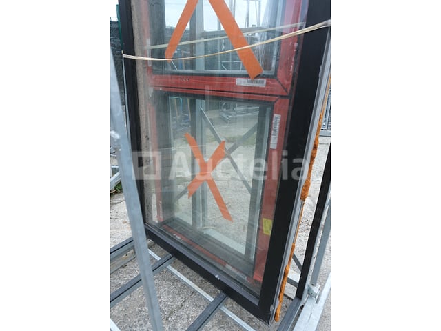 2 PVC chassis – foto 2 – kavel bij Auctelia, Paliseul