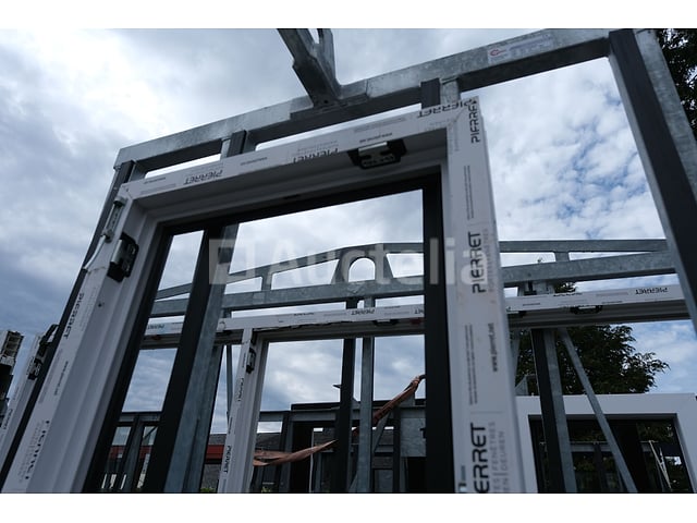 2 PVC chassis – foto 4 – kavel bij Auctelia, Paliseul