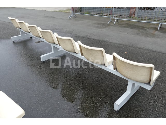 2 rekken met 6 wachtplaatsen – foto 8 – kavel bij Auctelia, Merelbeke-Melle