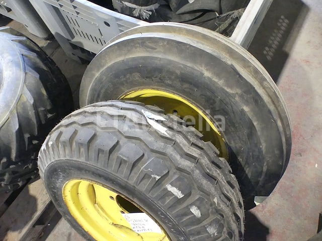 2 Tractorwielen – foto 3 – kavel bij Auctelia, Binche