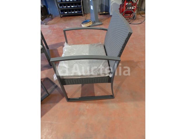 2 tuinfauteuils + salontafel – foto 3 – kavel bij Auctelia, Éghezée