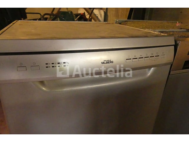 2 Vaatwassers – foto 3 – kavel bij Auctelia, Courcelles