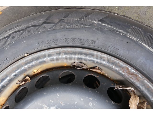 2 velgbanden – foto 4 – kavel bij Auctelia, Fauvillers