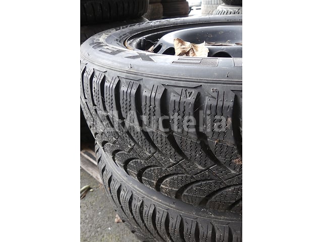 2 velgbanden – foto 5 – kavel bij Auctelia, Fauvillers