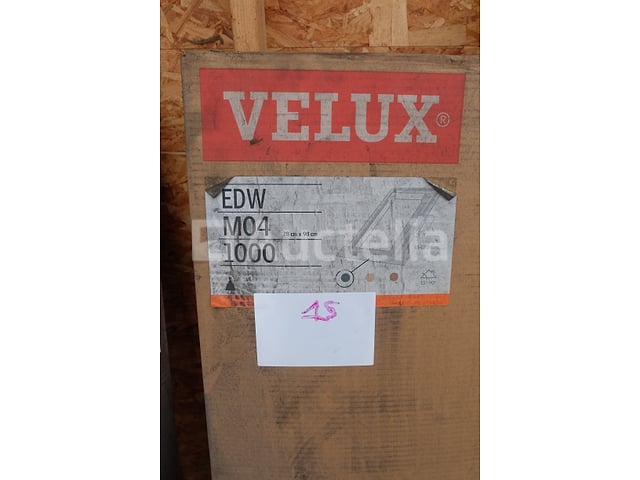 2 Velux dakraamafwerkingen – foto 4 – kavel bij Auctelia, Liège