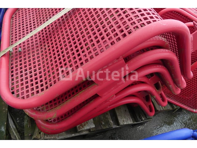 20 metalen stoelen voor wachtstoel – foto 2 – kavel bij Auctelia, Merelbeke-Melle