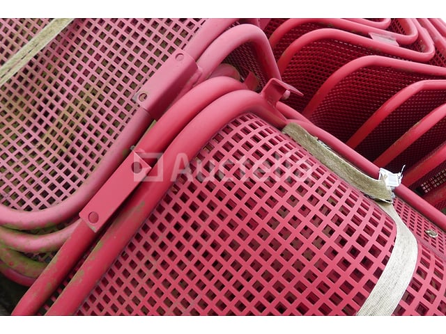 20 metalen stoelen voor wachtstoel – foto 3 – kavel bij Auctelia, Merelbeke-Melle