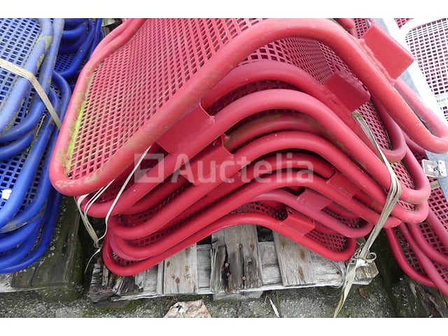 20 metalen stoelen voor wachtstoel – foto 2 – kavel bij Auctelia, Merelbeke-Melle