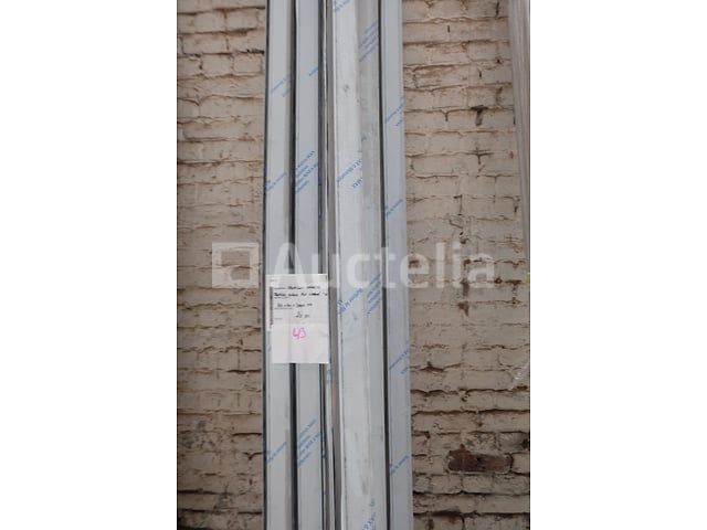 20 Neolife gelakte aluminium hoekprofielen – foto 4 – kavel bij Auctelia, Liège