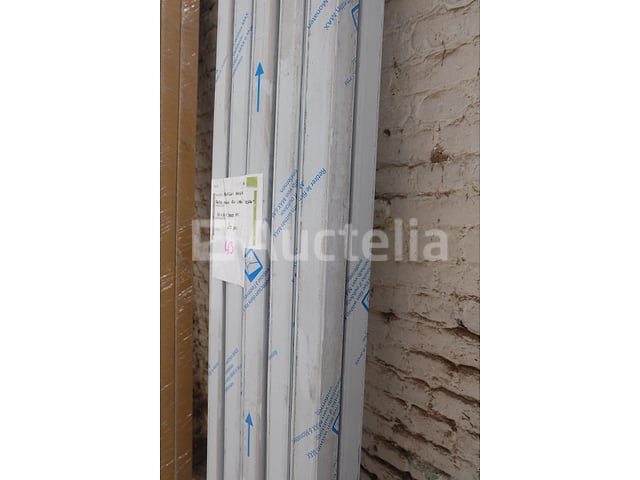 20 Neolife gelakte aluminium hoekprofielen – foto 3 – kavel bij Auctelia, Liège