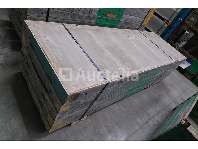 21 bekistingspanelen 270X90 Framax – foto 2 – kavel bij Auctelia, Machelen