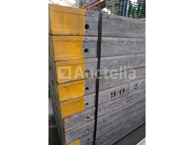 21 bekistingspanelen 270X90 Framax – foto 3 – kavel bij Auctelia, Machelen