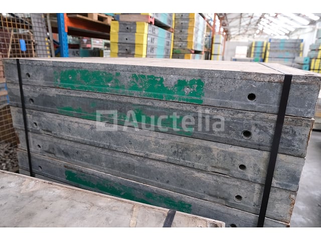 22 Framax 135X135 bekistingspanelen – foto 7 – kavel bij Auctelia, Machelen