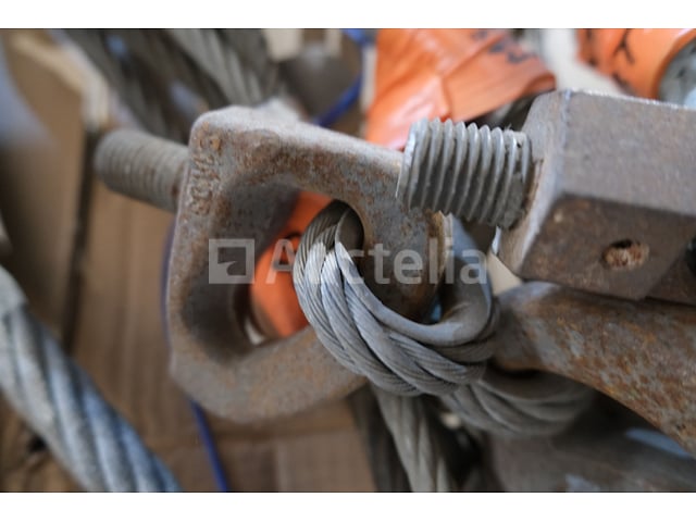 25 M20-2 ton hefringen – foto 4 – kavel bij Auctelia, Machelen
