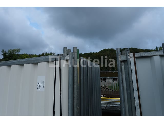 25 Solide constructiebarrières – foto 4 – kavel bij Auctelia, Chaudfontaine