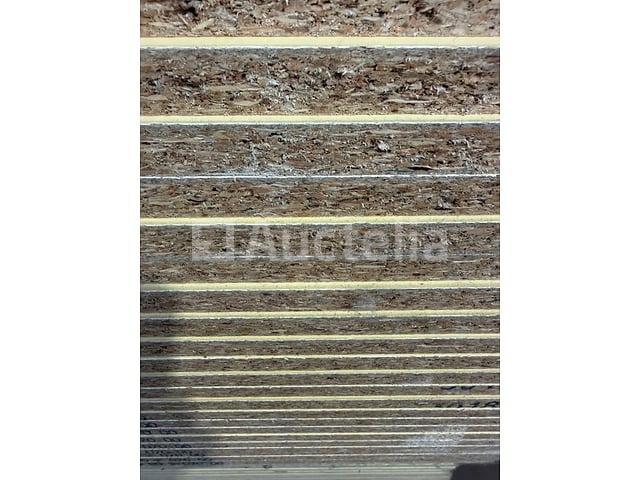 25 x Spanplaat (Geel) 2800mmx2070mm – kavel bij Auctelia, Éghezée