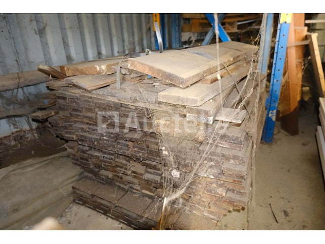 250 Eikenhouten planken – foto 5 – kavel bij Auctelia, Havelange
