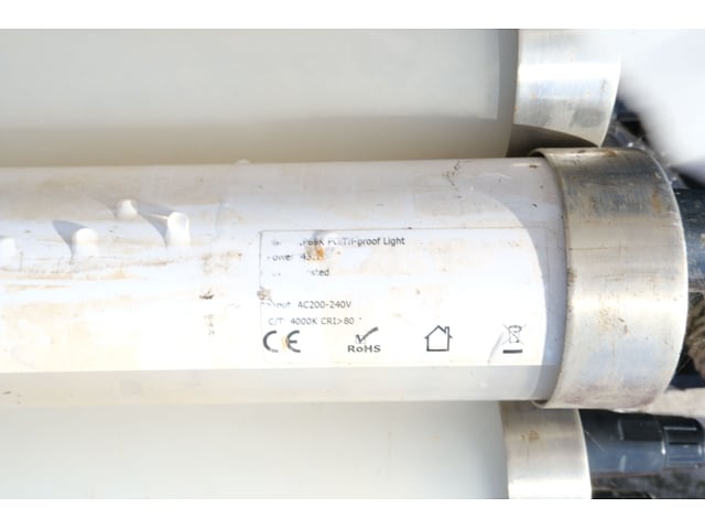 26 TL waterdichte lampen – foto 3 – kavel bij Auctelia, Antwerpen