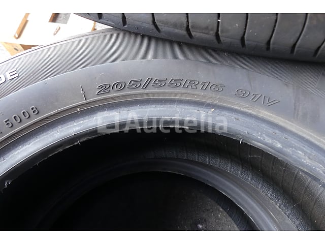 3 Banden – foto 3 – kavel bij Auctelia, Fauvillers