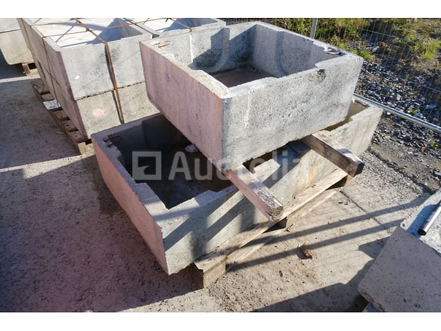 3 betonnen inspectiekamers 72x72x30 – kavel bij Auctelia, Paliseul