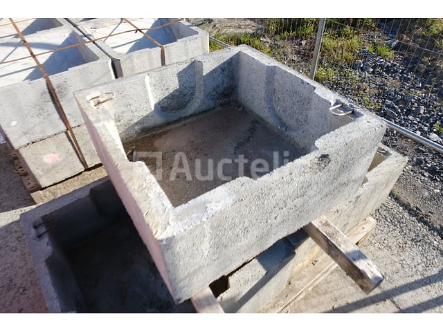 3 betonnen inspectiekamers 72x72x30 – foto 2 – kavel bij Auctelia, Paliseul