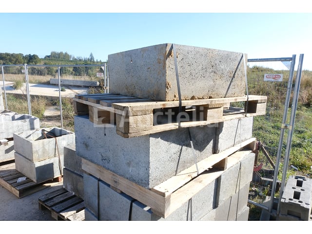 3 betonnen inspectiekamers 72x72x30 – kavel bij Auctelia, Paliseul
