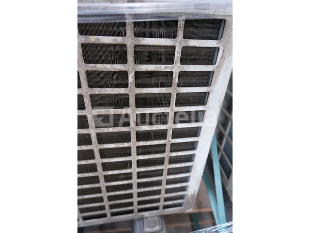 3 Buitenunits voor airconditioning – foto 4 – kavel bij Auctelia, Liège