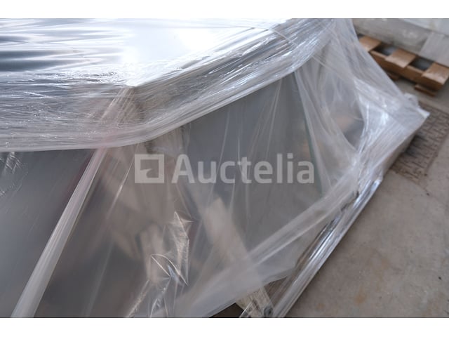 3 Buitenunits voor airconditioning – foto 3 – kavel bij Auctelia, Liège