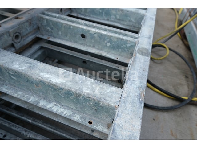 3 Framax paneelbehuizingen 330X60 – foto 4 – kavel bij Auctelia, Machelen