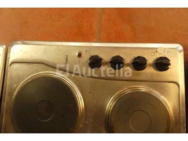 3 ingebouwde elektrische kookplaatjes – foto 5 – kavel bij Auctelia, Courcelles