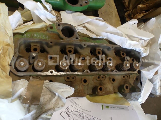 3 John Deere cilinderkoppen – foto 2 – kavel bij Auctelia, Binche