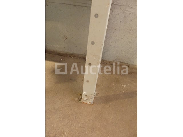 3 metalen planken – foto 4 – kavel bij Auctelia, Binche