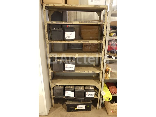 3 metalen planken – foto 6 – kavel bij Auctelia, Binche