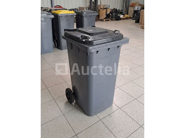 3 plastic bakken van 100 liter – foto 5 – kavel bij Auctelia, Charleroi