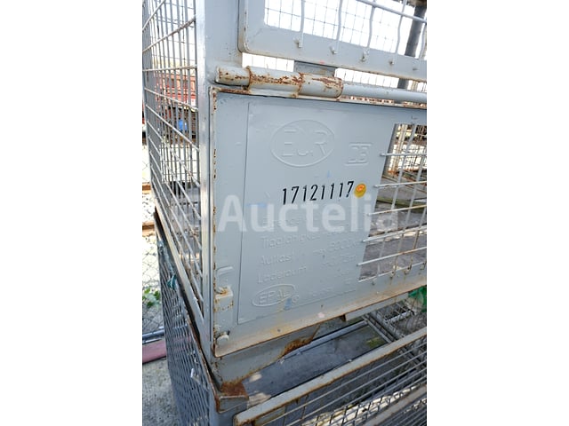 3 stapelbare metalen bakken – foto 4 – kavel bij Auctelia, Antwerpen