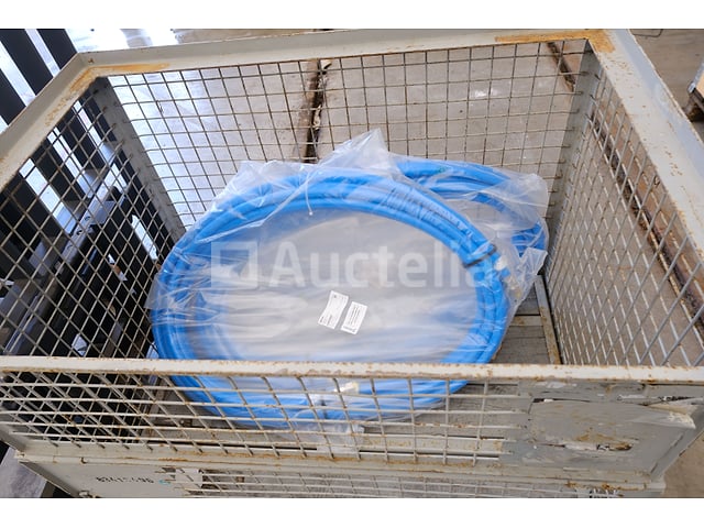 3 Stäubli luchtslangen – foto 5 – kavel bij Auctelia, Mechelen