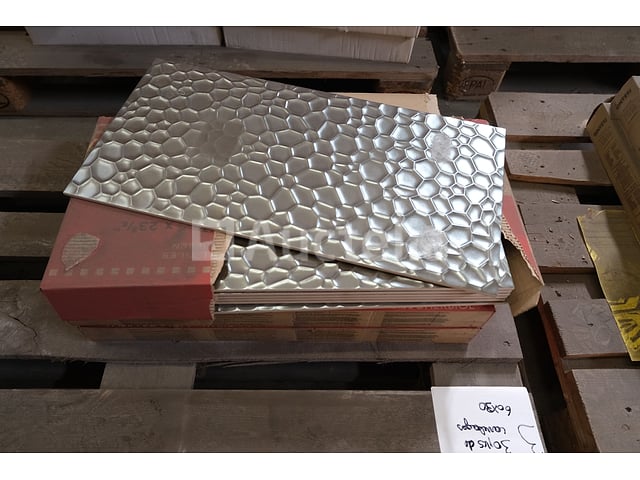 30 tegels 60x30 Bella Casa – kavel bij Auctelia, Paliseul